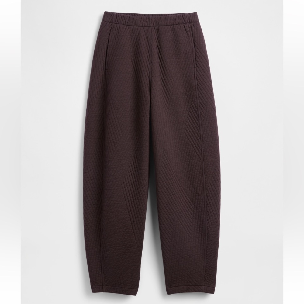 Gap GapFit Quilted Jacquard Barrel Sweatpants - New with Tags